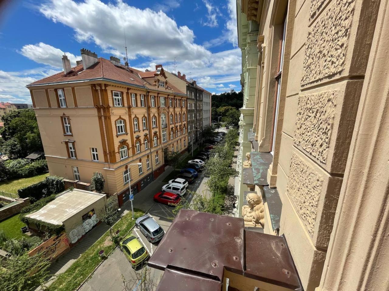 Rooms Veveri - Uvoz, 10 Min Peski Do Centru Brno Exterior foto